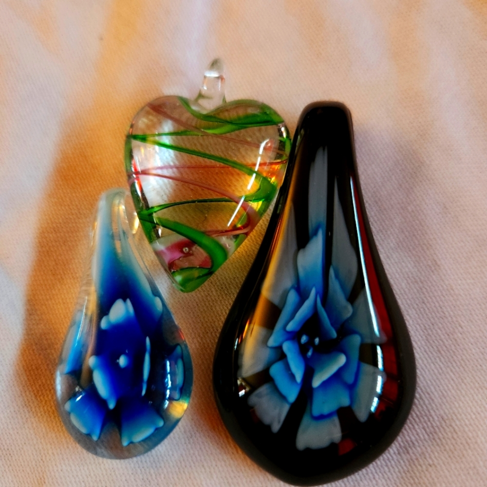 Pendants (3)